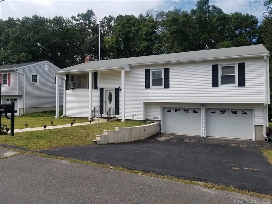 154 Hickory Hill Dr, Waterbury, CT 06708 - photo 1