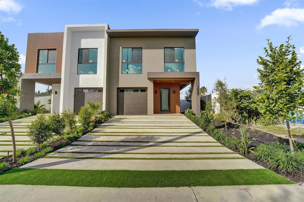 1527 NE 15th Ave, Fort Lauderdale, FL 33304 - photo 1