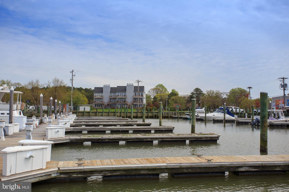 21090 E Sharp St unit 113, Rock Hall, MD 21661 - photo 1