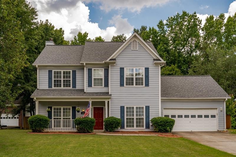Amazing home in Macland Park ready for new owners!