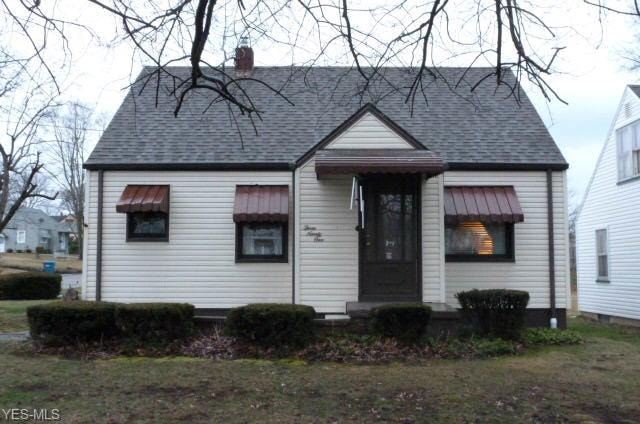 391 Poland Ave, Struthers, OH 44471 - photo 1