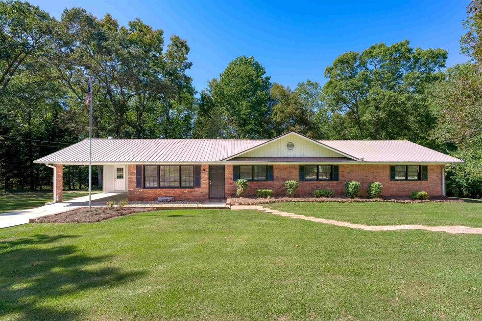 169 Cherry Cir, Cornelia, GA 30531 - photo 1