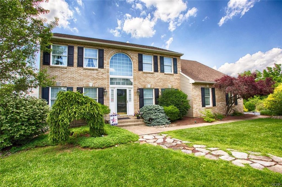 306 Spy Glass Hill Rd, Bath, PA 18014 - photo 1