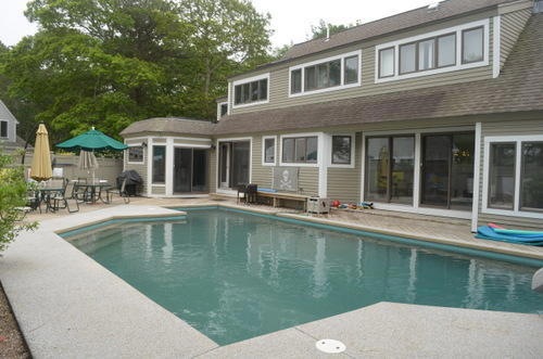 4 Pool