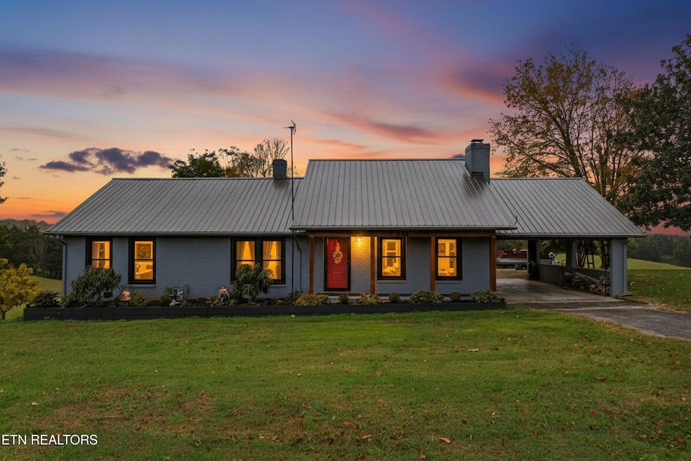 For Sale $524,900 • Co-Listing Agent