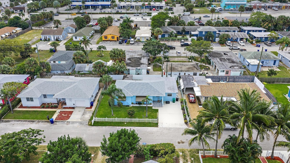 135 E 28th St, Riviera Beach, FL 33404 - photo 1