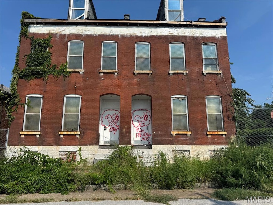 1514 N Leffingwell Ave, St. Louis, MO 63106 - photo 1