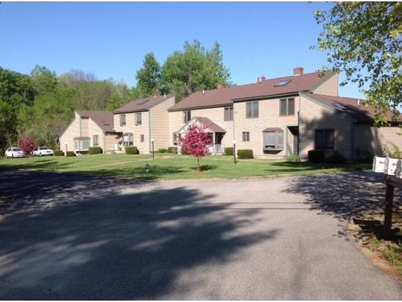 325 Goodwin Rd unit 3, Rollinsford, NH 03869 - photo 1