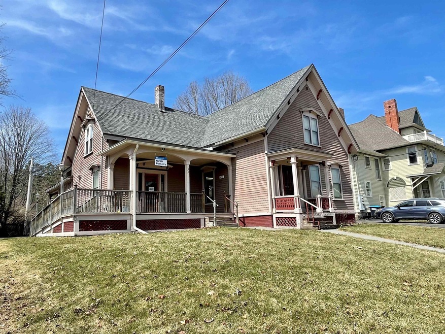 331 Summer St, Saint Johnsbury, VT 05819 - photo 1