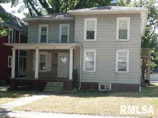 123 9th St, Lincoln, IL 62656 - photo 1