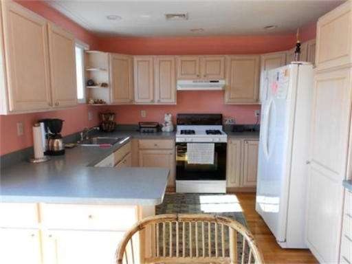 24 Centre Ave unit 4C, Boston, MA 02124 - photo 1