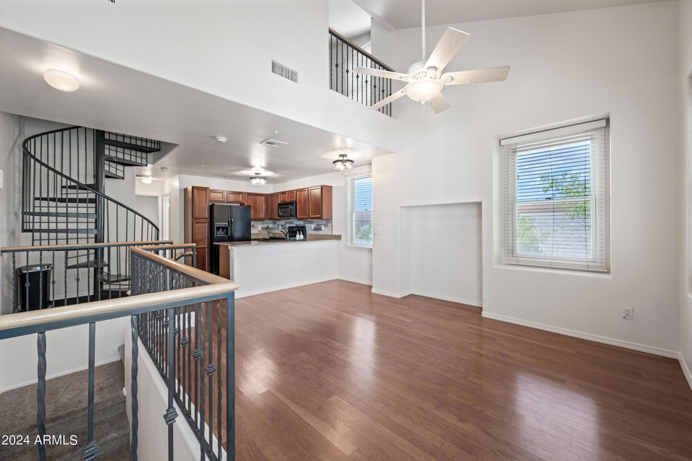 9-4042 E Jasper Dr