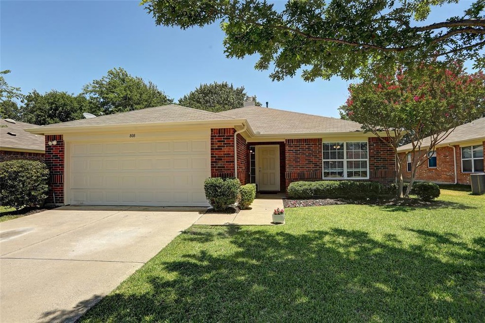808 Riverhead Dr, Wylie, TX 75098 - photo 1