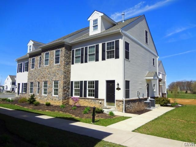 1814 Merlot Dr, Easton, PA 18045 - photo 1