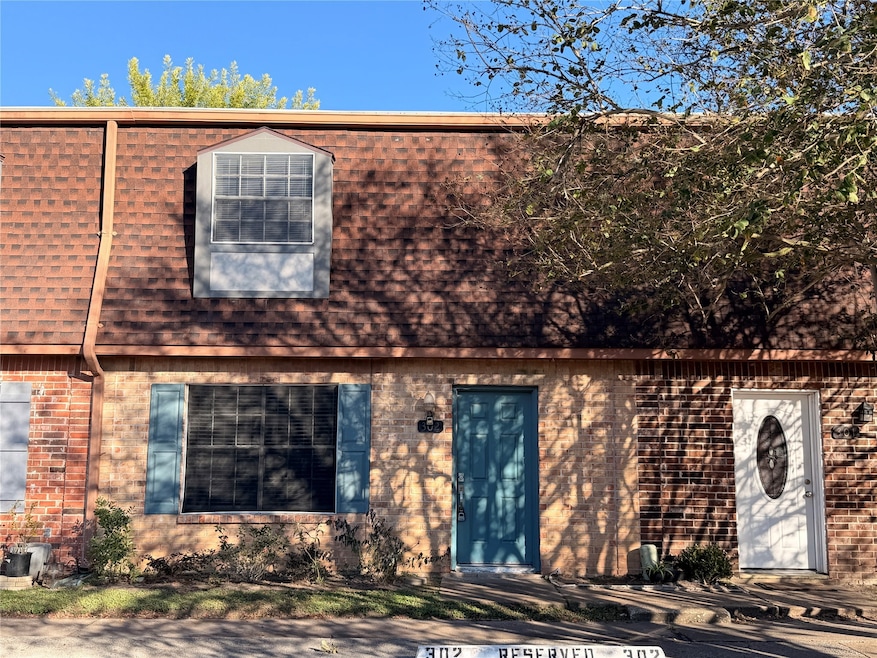 9303 Hammerly Blvd unit 302, Houston, TX 77080 - photo 1