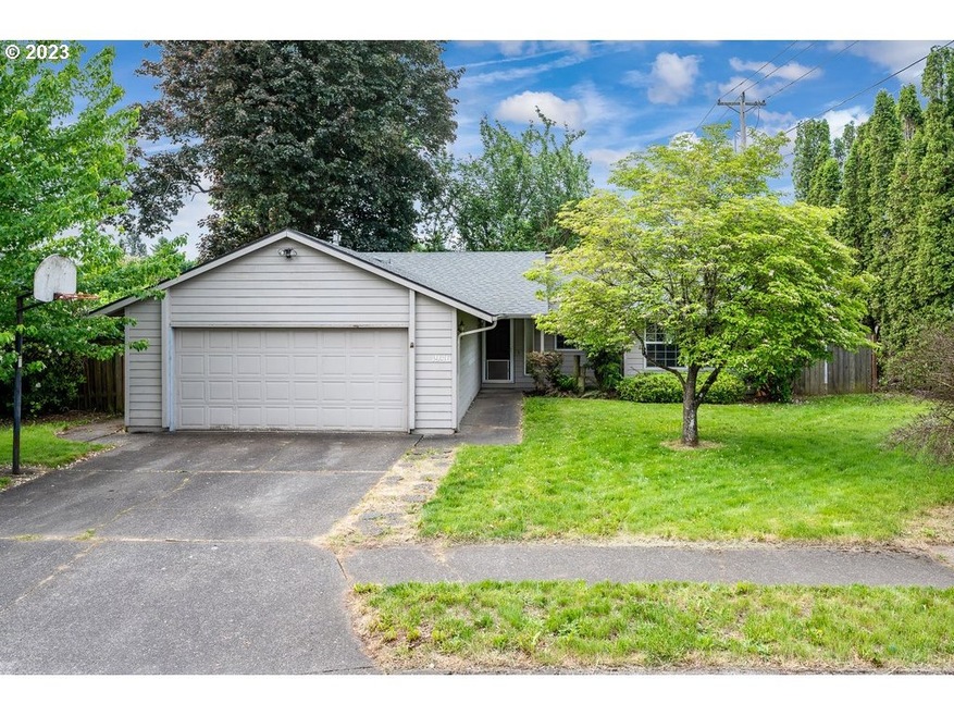 1946 NE 38th Dr, Gresham, OR 97030 - photo 1