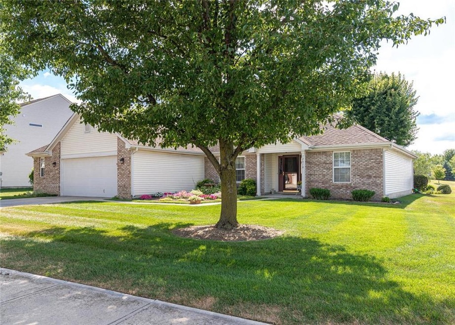 12810 End Zone Dr, Fishers, IN 46037 - photo 1
