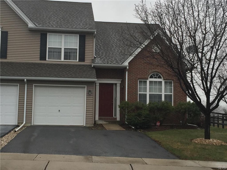 1481 Kennington Ln, Macungie, PA 18062 - photo 1