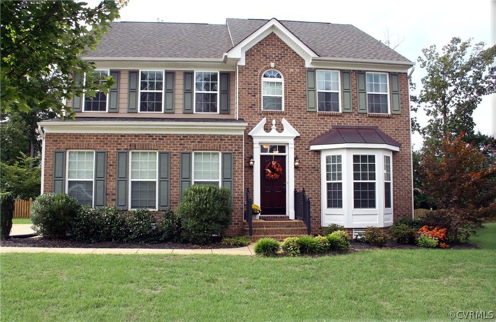 Welcome home to 14367 Charter Landing Drive.  This