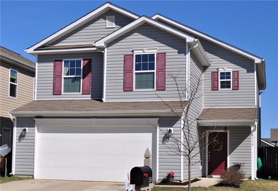 2338 Shadow Bend Dr, Columbus, IN 47201 - photo 1