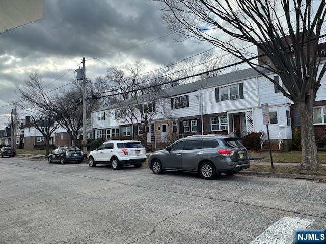 724 Chestnut Ave, Teaneck, NJ 07666 - photo 1