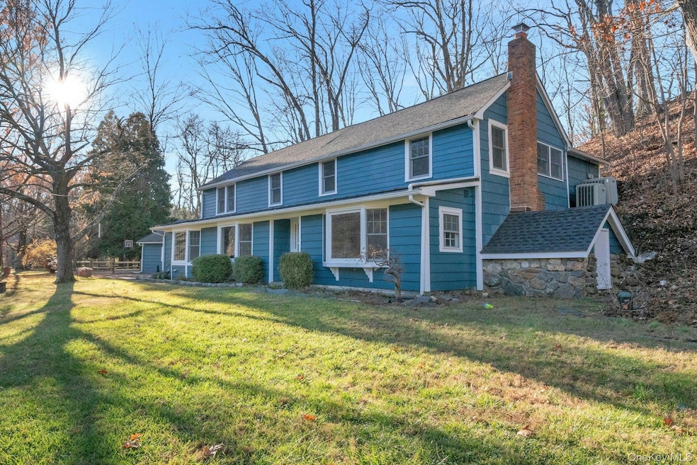 1364 Spring Valley Rd, Ossining, NY 10562 - photo 1