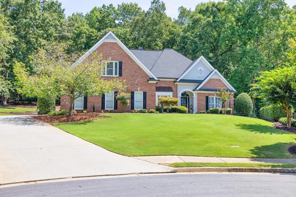View of front of home with a front yard