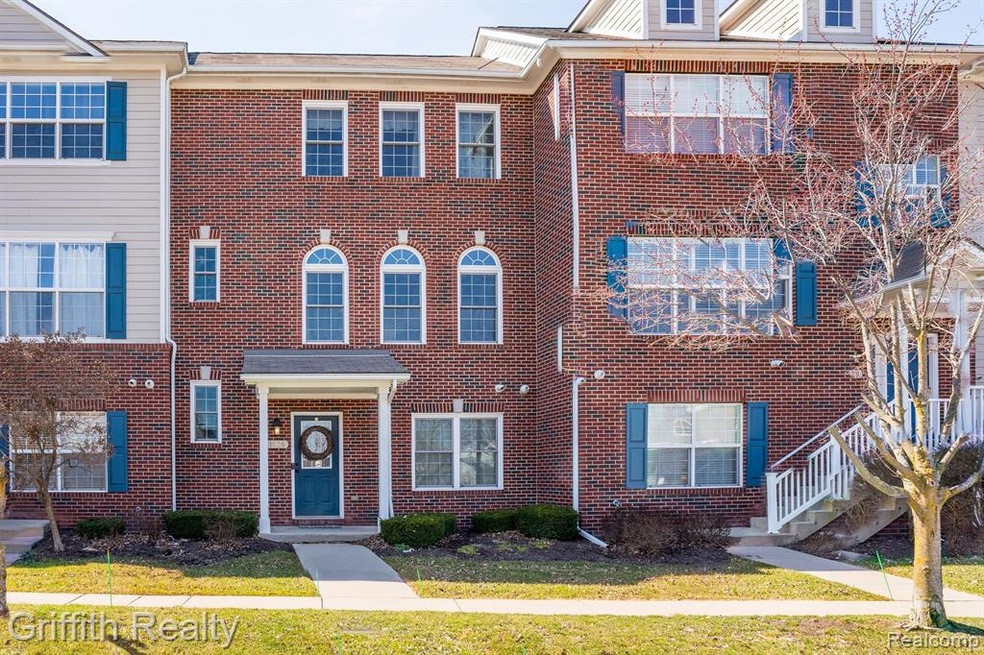 1626 Town Commons Dr unit 102, Howell, MI 48855 - photo 1