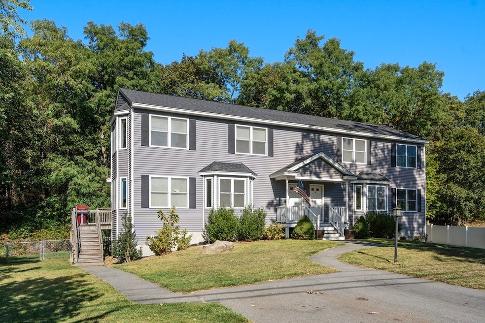 190 Old Rd, Dracut, MA 01826 - photo 1