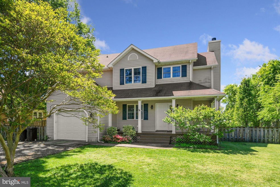 222 Hawthorn St, Colonial Beach, VA 22443 - photo 1