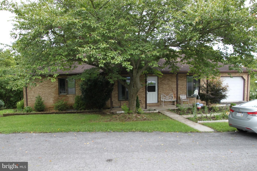 131 Koncer Dr, Martinsburg, WV 25404 - photo 1