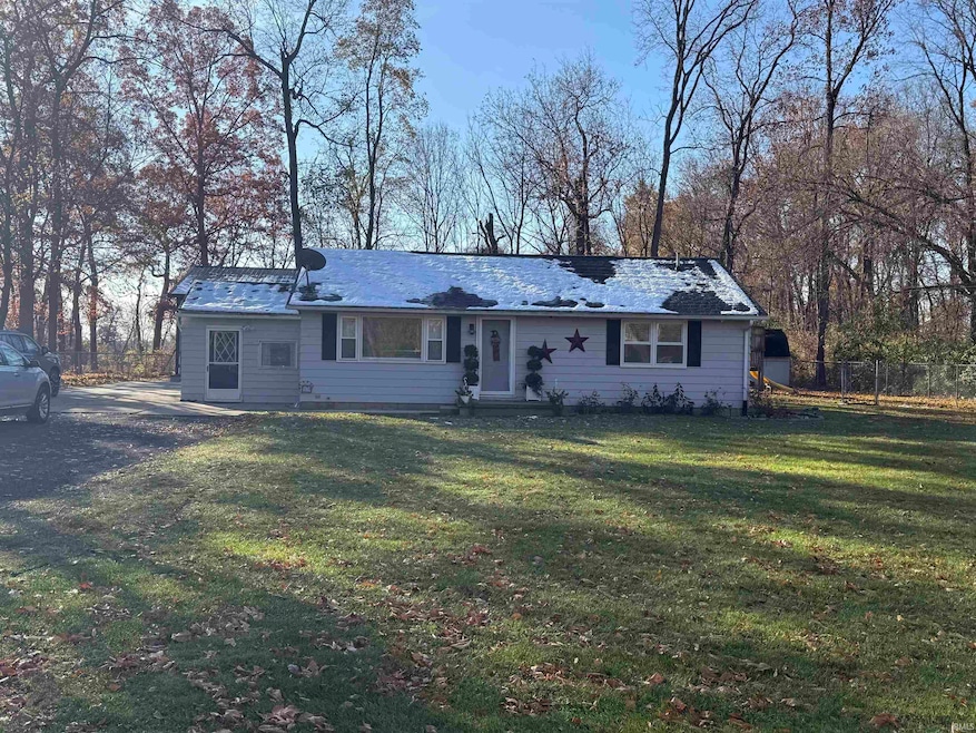 510 E 700 N, Howe, IN 46746 - photo 1