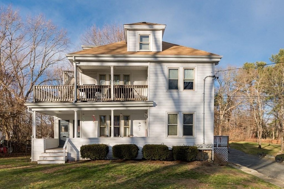 28-30 Maolis Ave, West Bridgewater, MA 02379 - photo 1