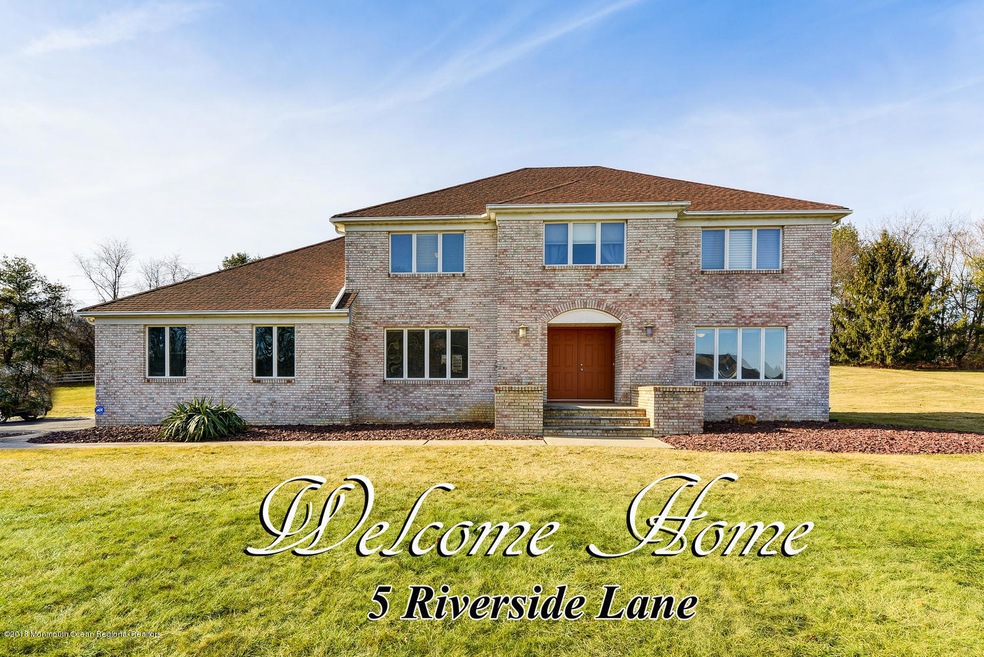 5 Riverside Ln, Holmdel, NJ 07733 - photo 1