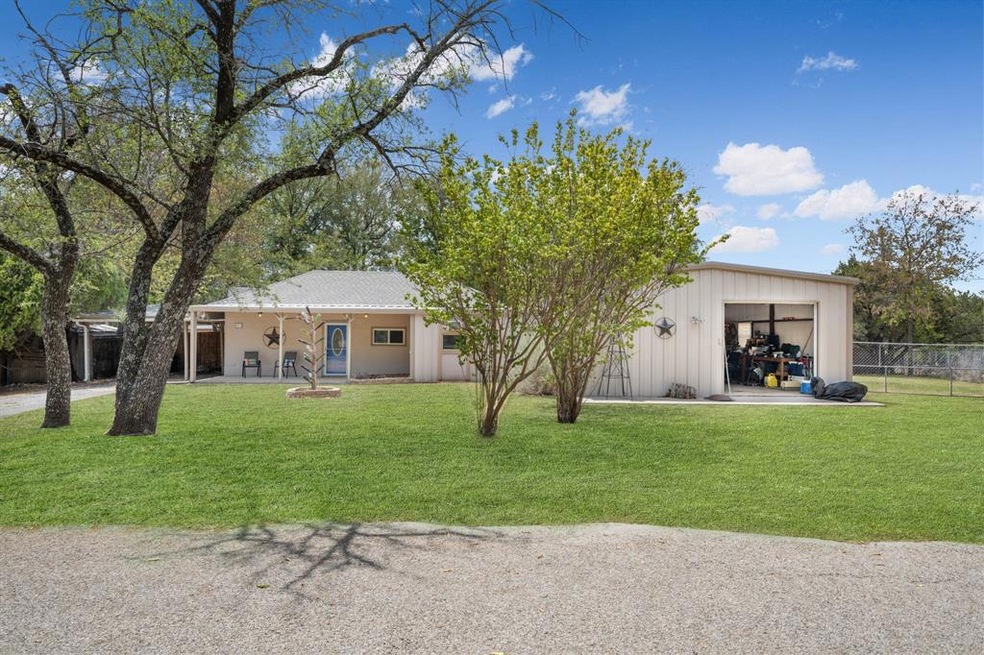 871 E Aquarius Ct, Granbury, TX 76049 - photo 1