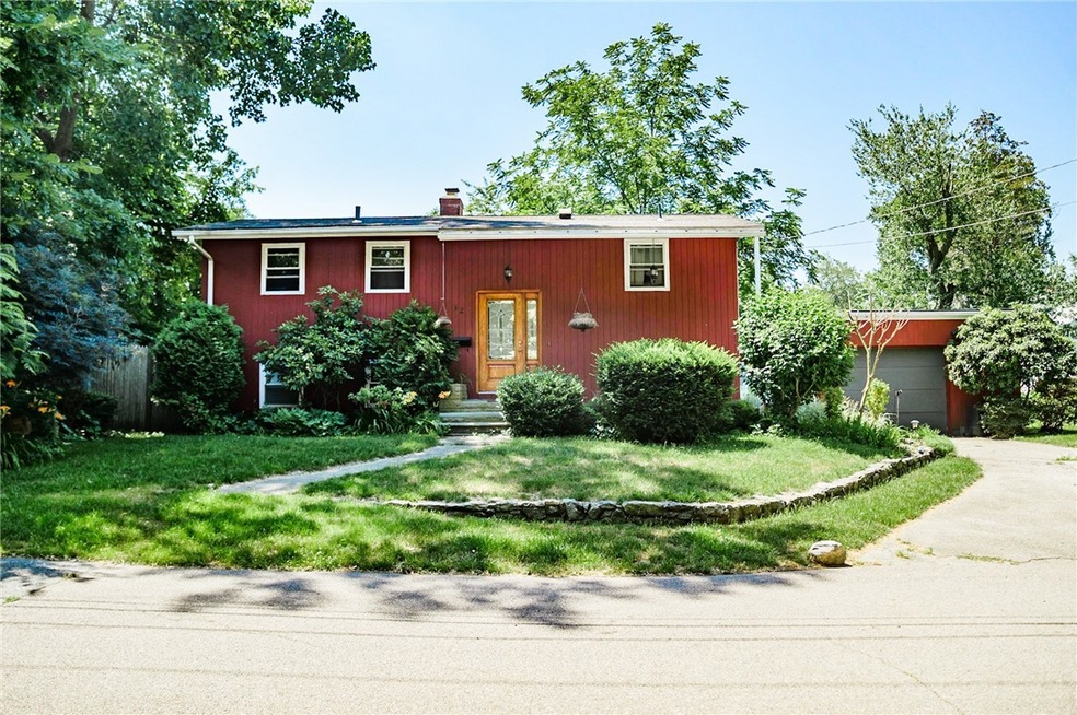 32 Adams St, Warwick, RI 02888 - photo 1