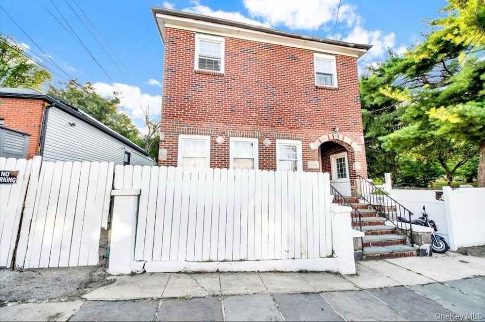 unlisted-address, Yonkers, NY 10703 - photo 1