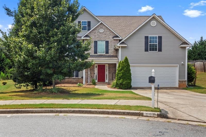 664 Galloping Bend Ct, Auburn, GA 30011 - photo 1