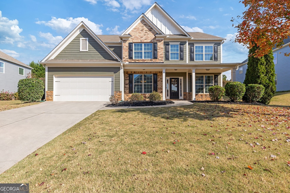 Welcome home to this gorgeous 5 bedroom 4 bath home in Settlers Lake.