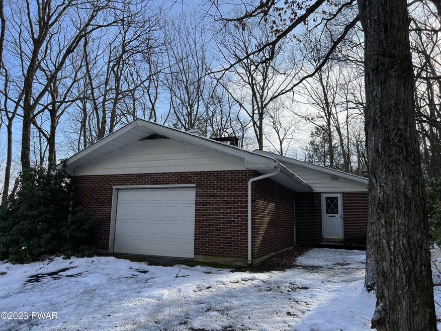 120 Waterview Dr, Lords Valley, PA 18428 - photo 1