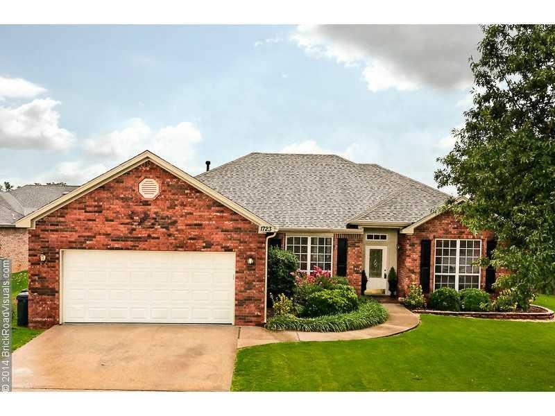 Exterior Front. FANTASTIC LOCATION ~  near Pinnacl