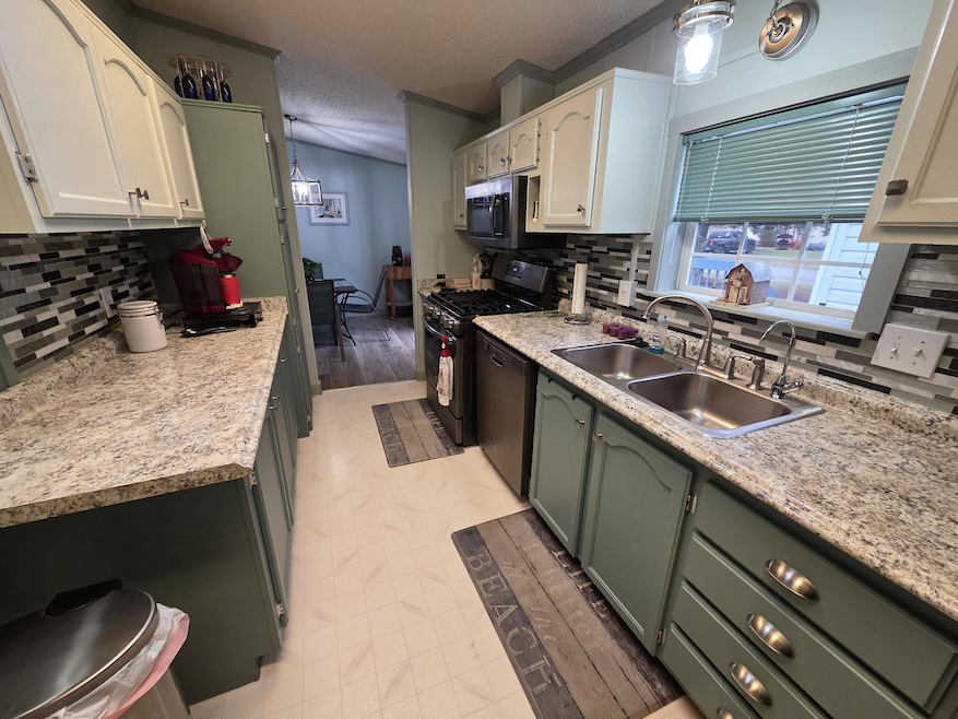 175 N Michigan Ave unit 9, Coldwater, MI 49036 - photo 1