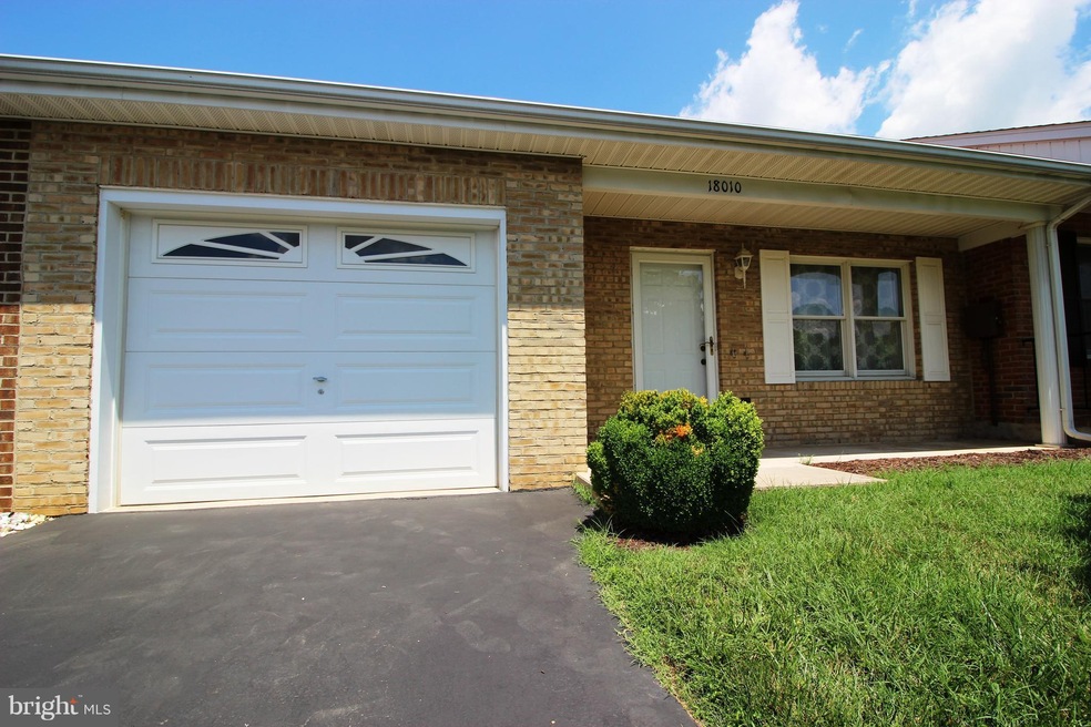 18010 Sand Wedge Dr, Hagerstown, MD 21740 - photo 1