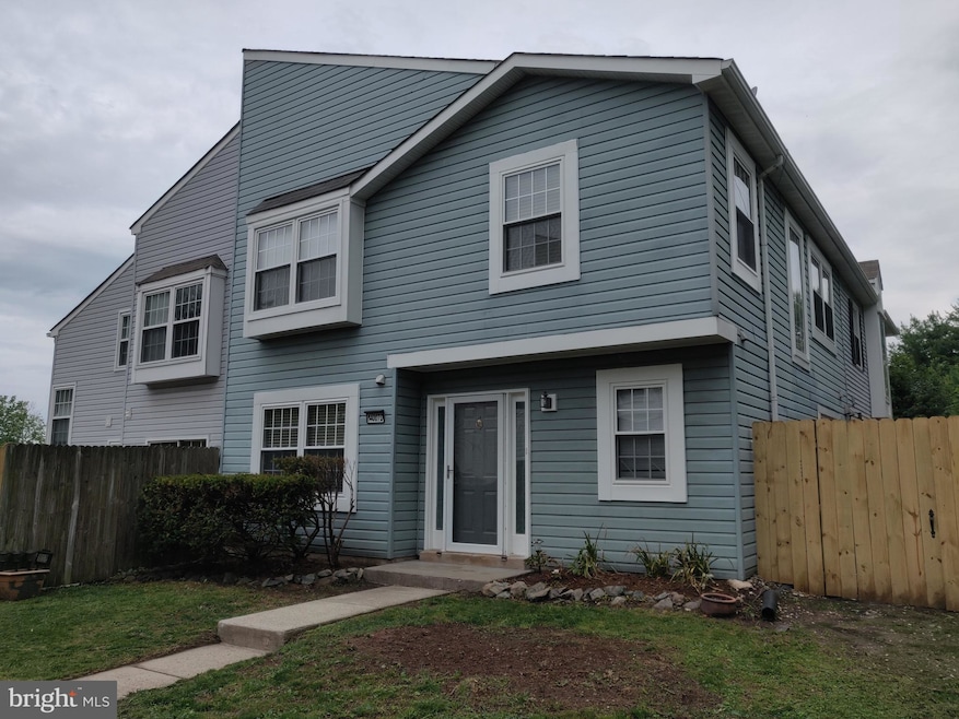 14007D Grumble Jones Ct, Centreville, VA 20121 - photo 1