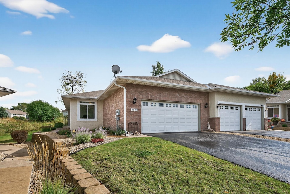 For Sale $409,900 • Co-Listing Agent