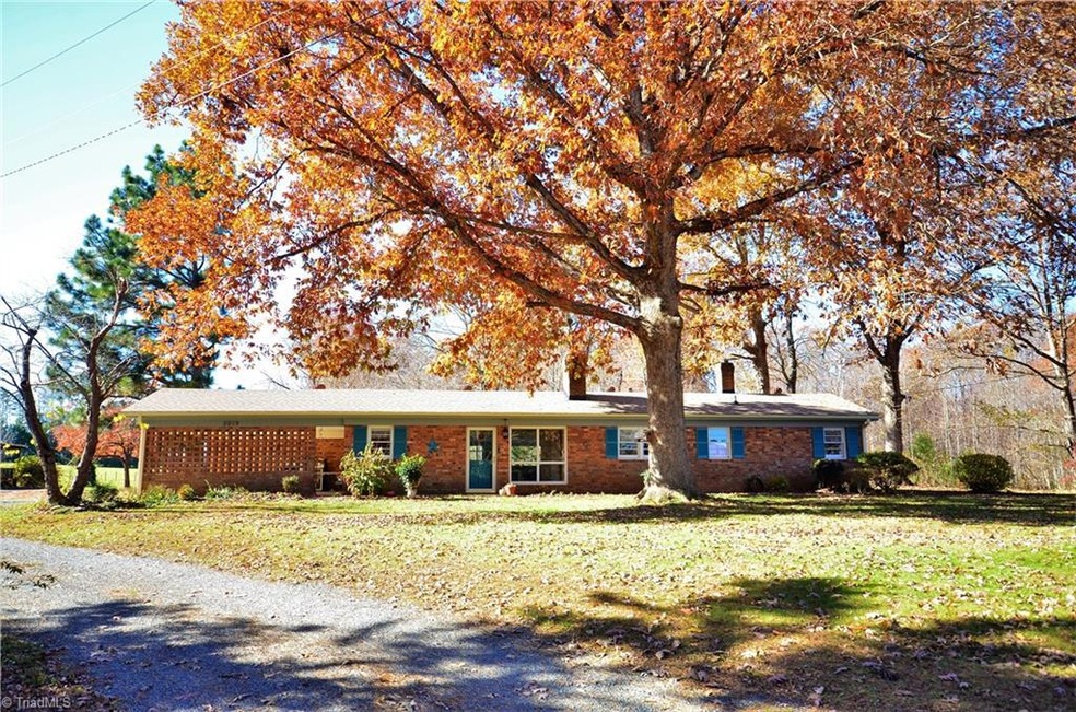 Beautiful country setting for your new home