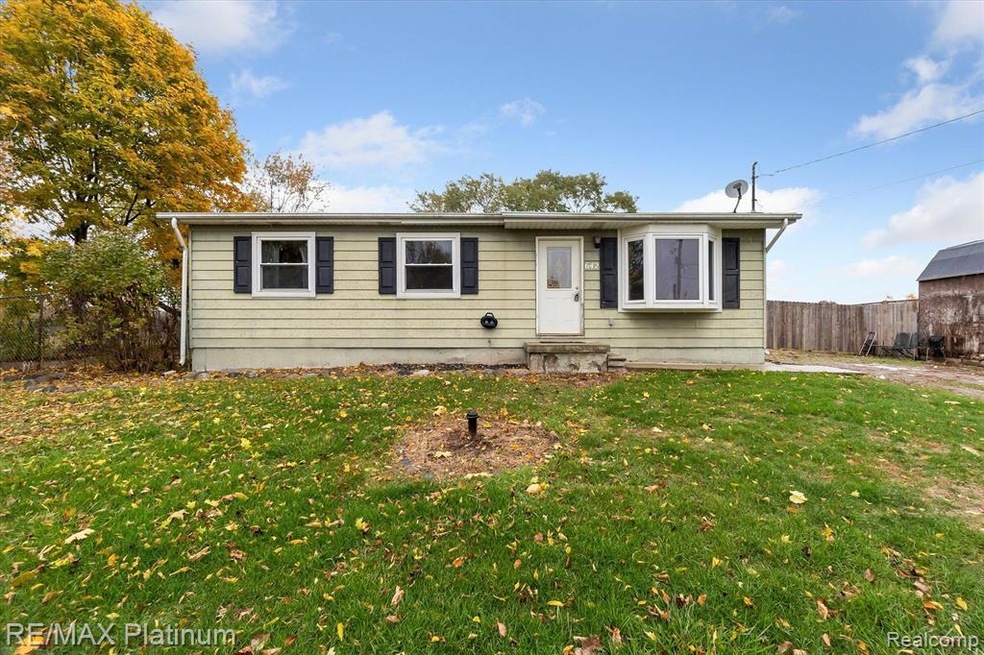 6428 Cook Rd, Swartz Creek, MI 48473 - photo 1