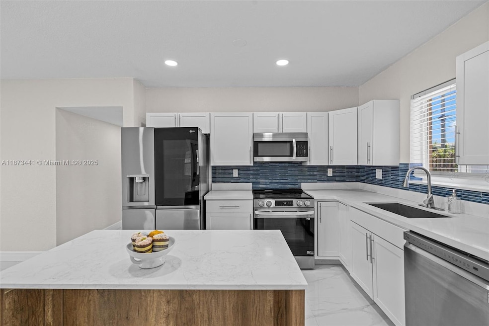 3220 NW 4th Ct, Fort Lauderdale, FL 33311 - photo 1