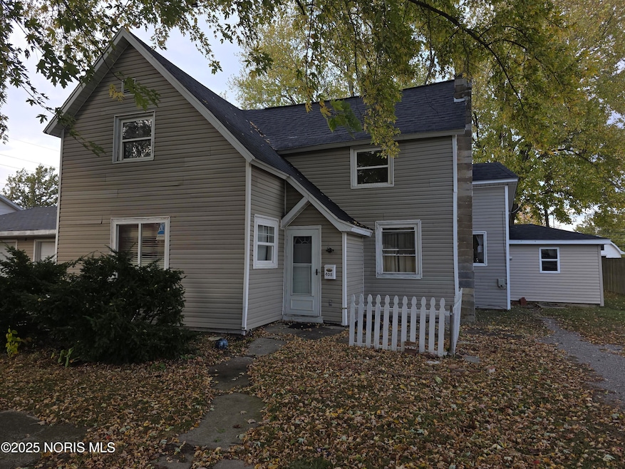 408 W Elm St, Deshler, OH 43516 - photo 1