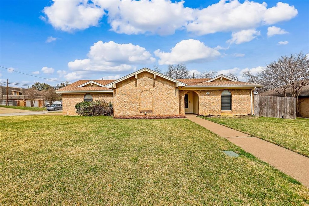 801 Springdale Rd, Bedford, TX 76021 - photo 1